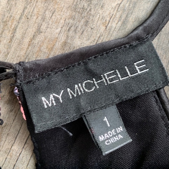 Sequined Holiday Party Dress - Picture 5 of 8